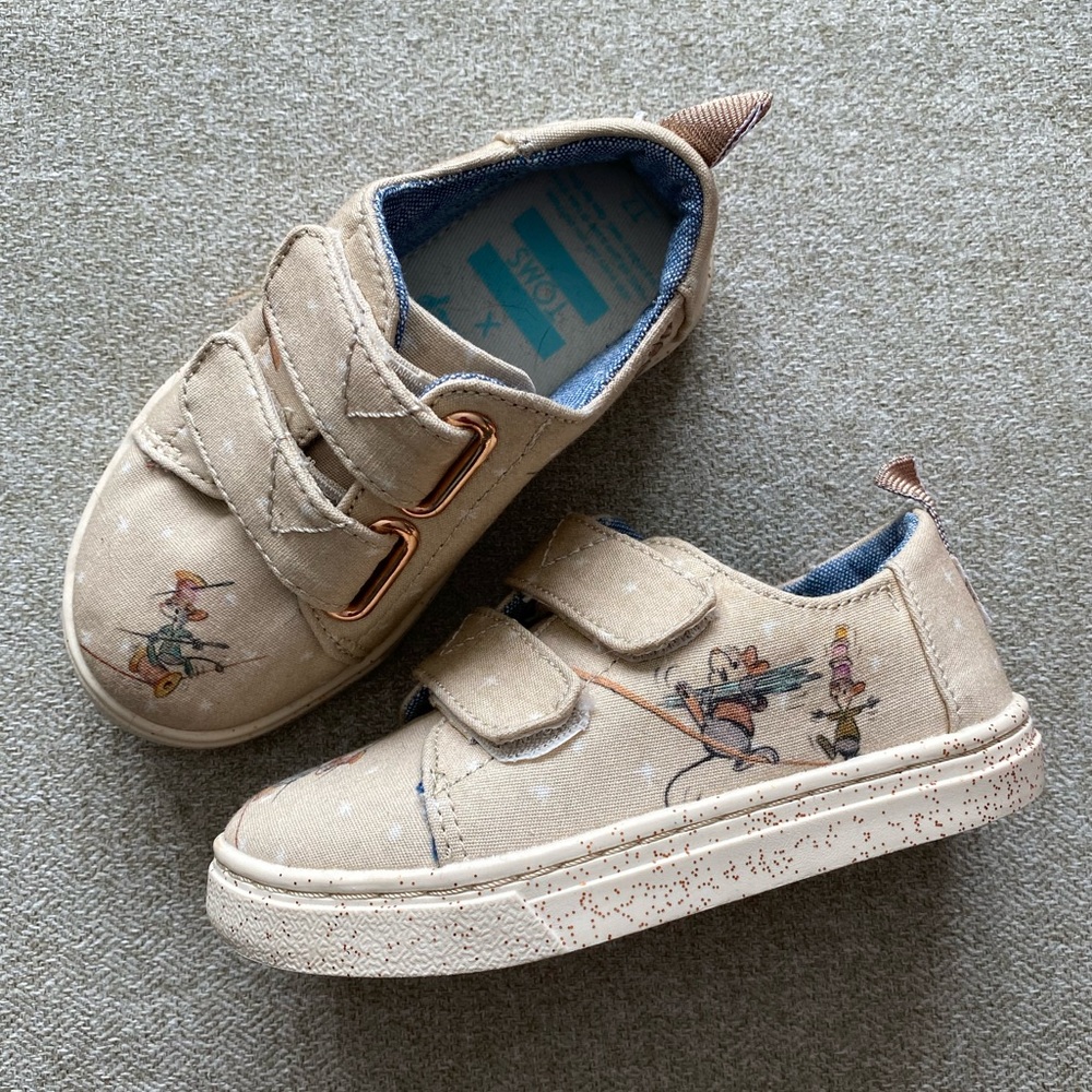 Tom’s Disney Cinderella Toddler Shoes- T 7